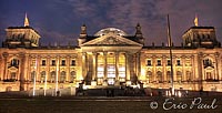 Reichstag bei Nacht